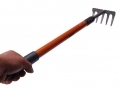 Am Tech Hand Rake With Extendable Handle 24 to 36 inch AMU1380 *Out of Stock*